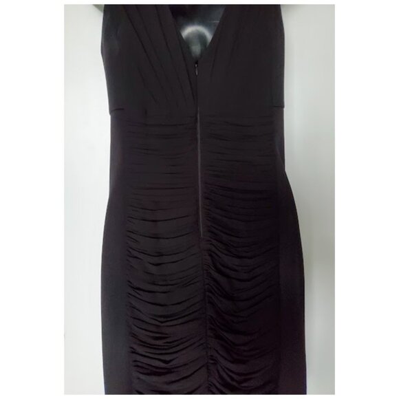 NWT WHBM Black Slimming Dress LBD Knee-Length Sleeveless V-Neck Front/Back  Sz 8 - Picture 6 of 12